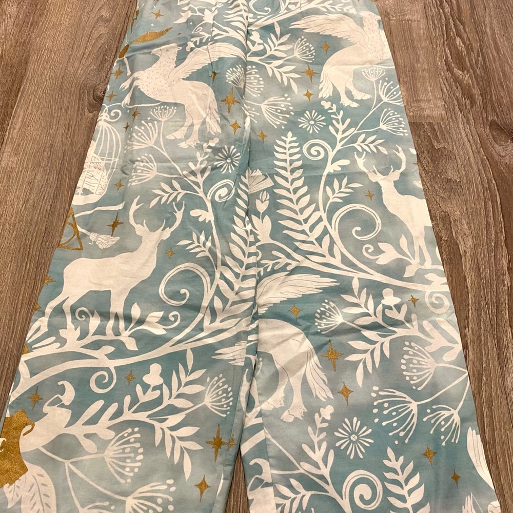 COPY - Pottery Barn Teen Harry Potter Magical Damask Pajama Set Mystic Mint Siz… - Picture 10 of 15
